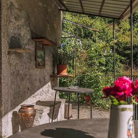 Villa Spacious 4br With View Nesso